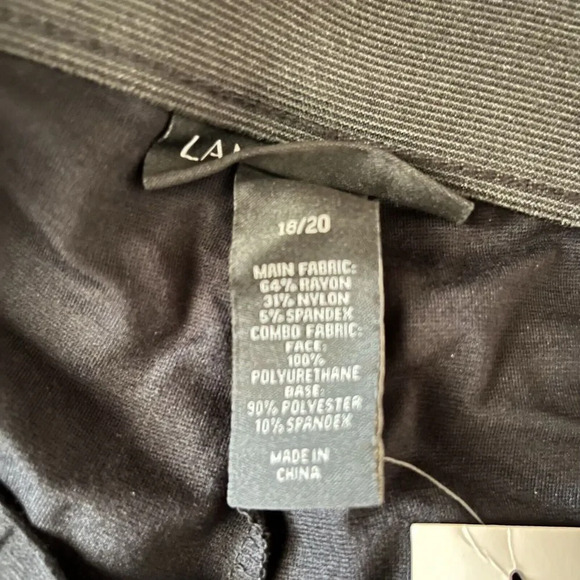 LANE BRYANT Size 18/20 Black With A Gold Finish Faux Leather Insert Leggings - Picture 12 of 12